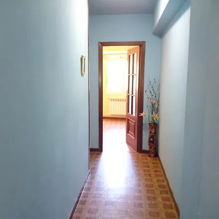 Pisos En Rua Das Salvadas 圣地亚哥－德孔波斯特拉